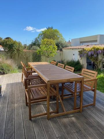 Maison Centre Ville Avec Jardin , Terrasse, Et Garage Velos 拉罗歇尔 外观 照片